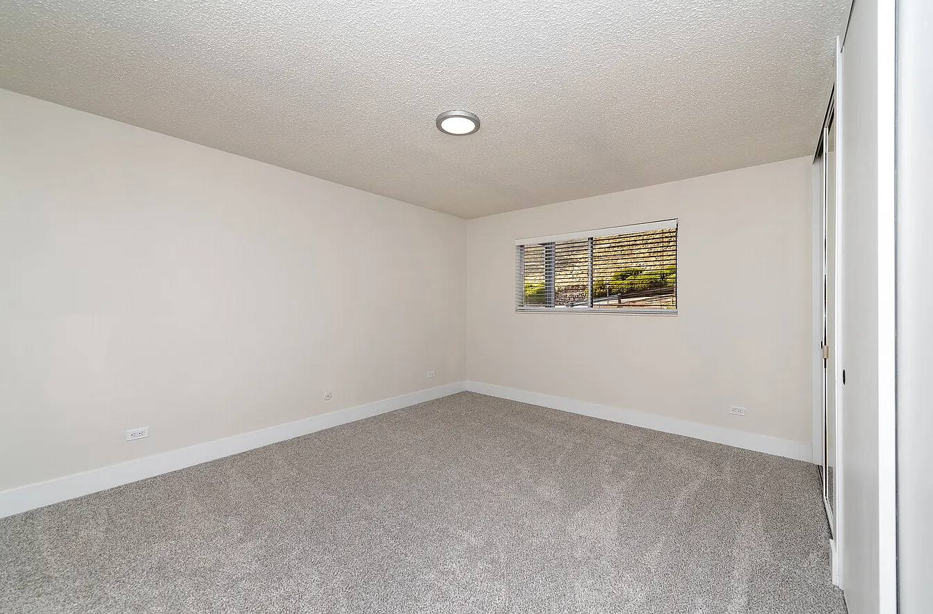 Parkview Apartments — Photo 4