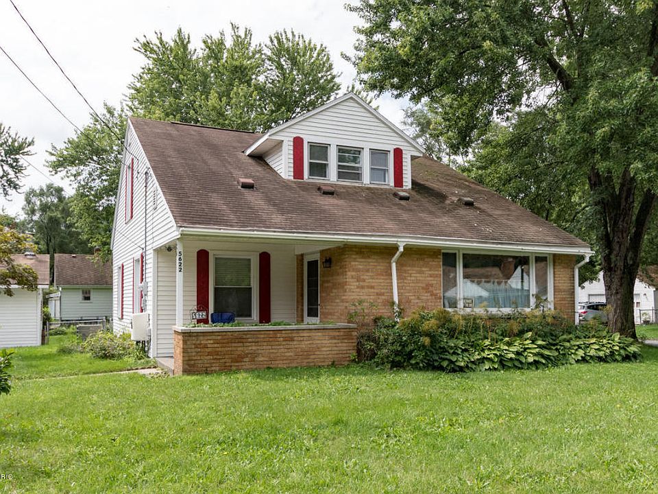 1st image of 5622 Comstock Ave