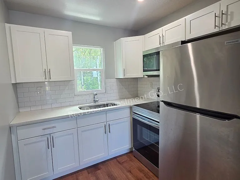 Riverside Apartments - Minutes to the River - Multiple Units Available — Photo 9