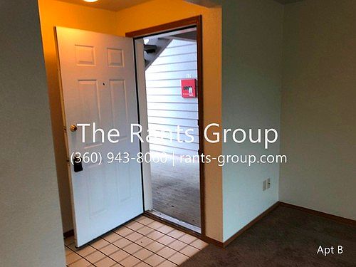 2nd image of 1201 Creekwood Ct SE APT B
