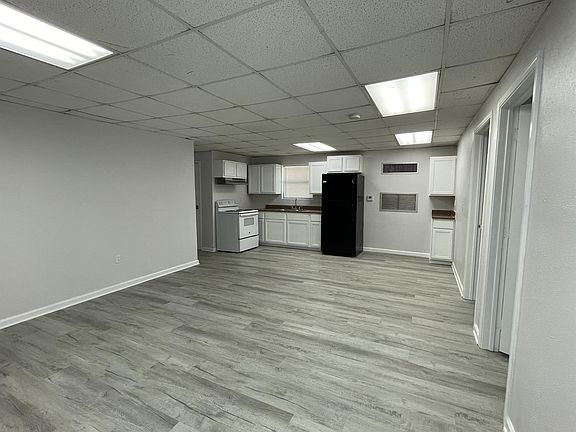 4th image of 139 Fannin St Unit A