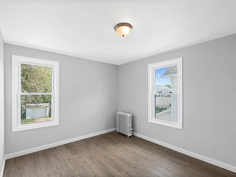 509 Miller St — Photo 13