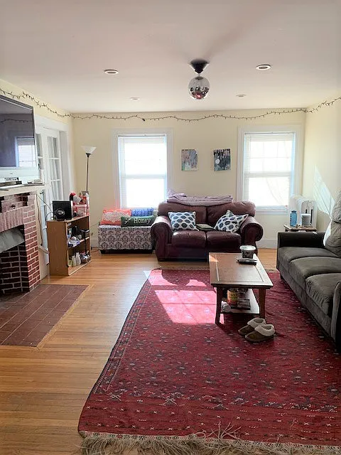 unit 119 - Lanark Road #117