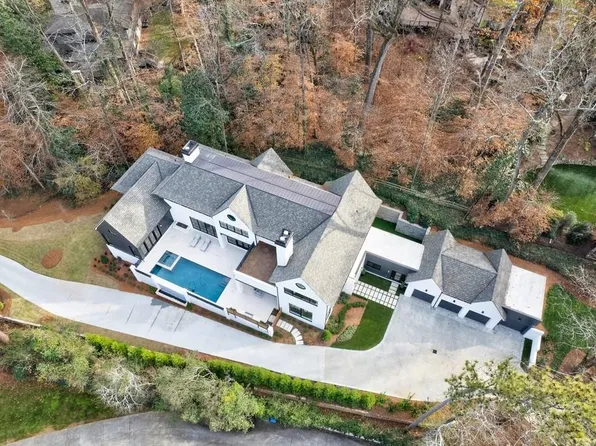 3910 Powers Ferry Rd NW, Atlanta, GA 30342