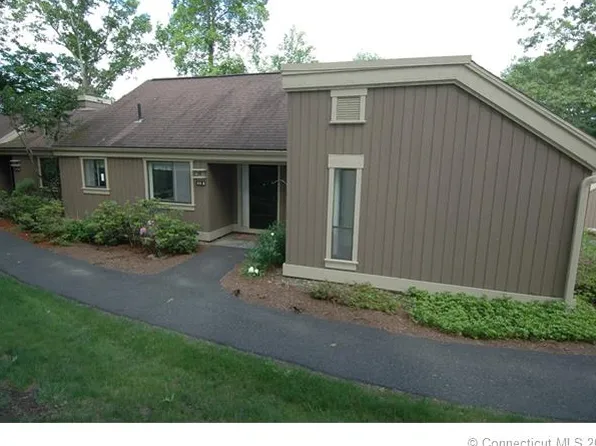 876 Heritage Vlg #B, Southbury, CT 06488