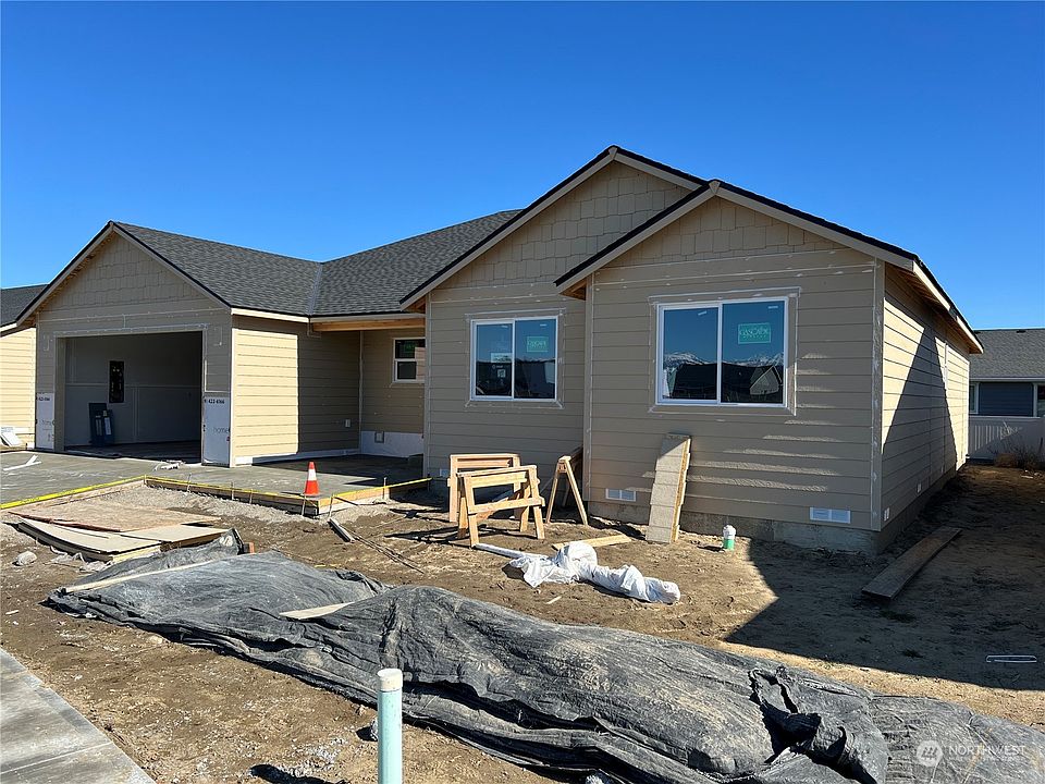 2nd image of 300 Emma Drive