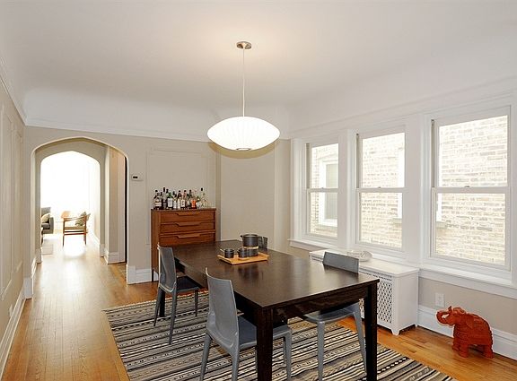 4th image of 2634 W Lunt Ave