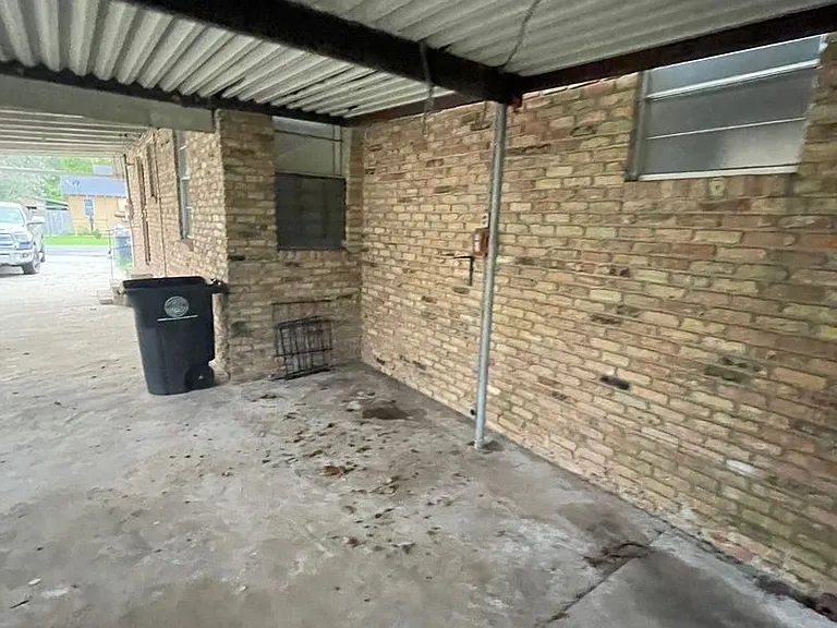 4236 Delaware St — Photo 19