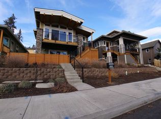 1030 NW Portland Ave, Bend, OR 97703