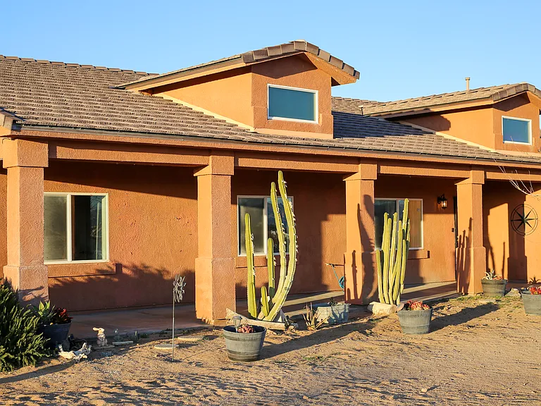 60782 Duvall Dr — Photo 2