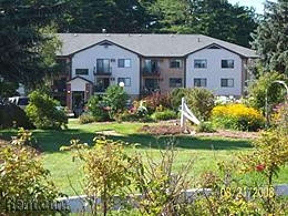 Lakeshore Estates Newly Remodeled studios, 1, 2 and 3 br Apartment