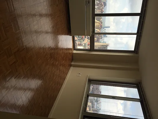 Rented by Chelsea Tower | media 18