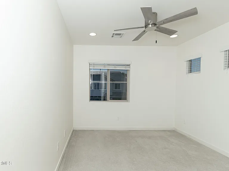 6018 W Hartford Ct — Photo 16