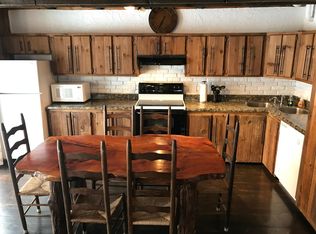 8 Tennis Village Rd, West Dover, VT 05356