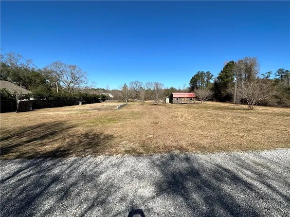 68174 Reed Rd, Pearl River, LA 70452