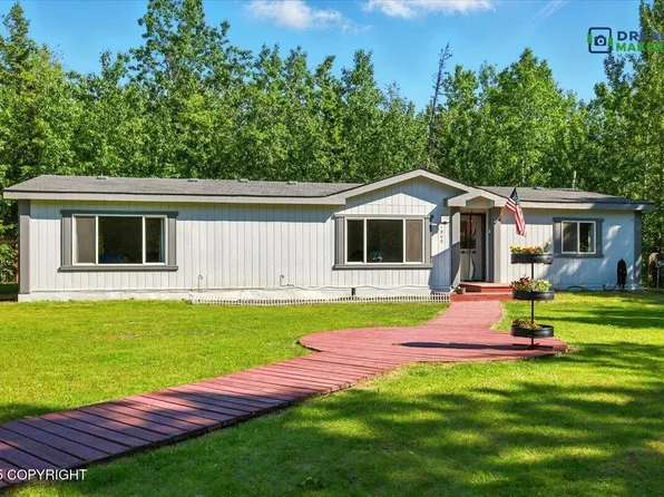 1900 N Green Forest Dr, Palmer, AK 99645
