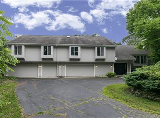 22 Indian Rock Rd, Niantic, CT 06357