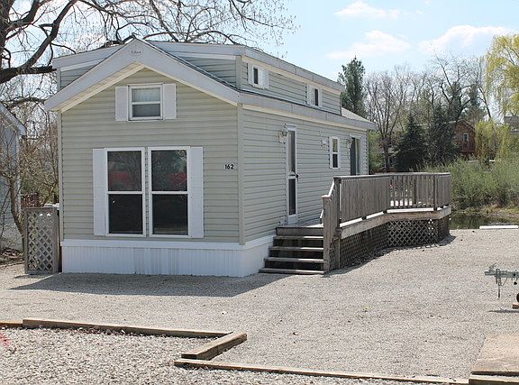 2nd image of 162 Fossil Cove Ln