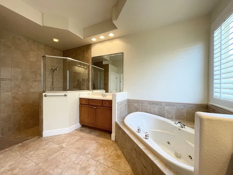 1349 Whitney Isles Dr — Photo 19