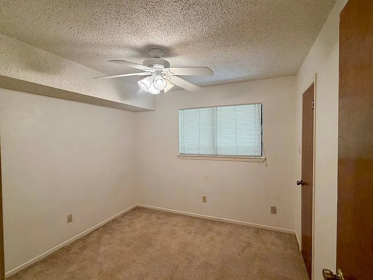 108 Stone Canyon Ct — Photo 7