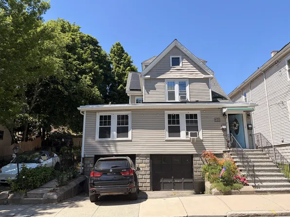 50 Pierce St Unit 2, Malden, MA 02148