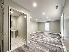 1804 Lucas Ln — Photo 7
