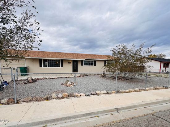 255 Sandia Dr, Fernley, NV 89408