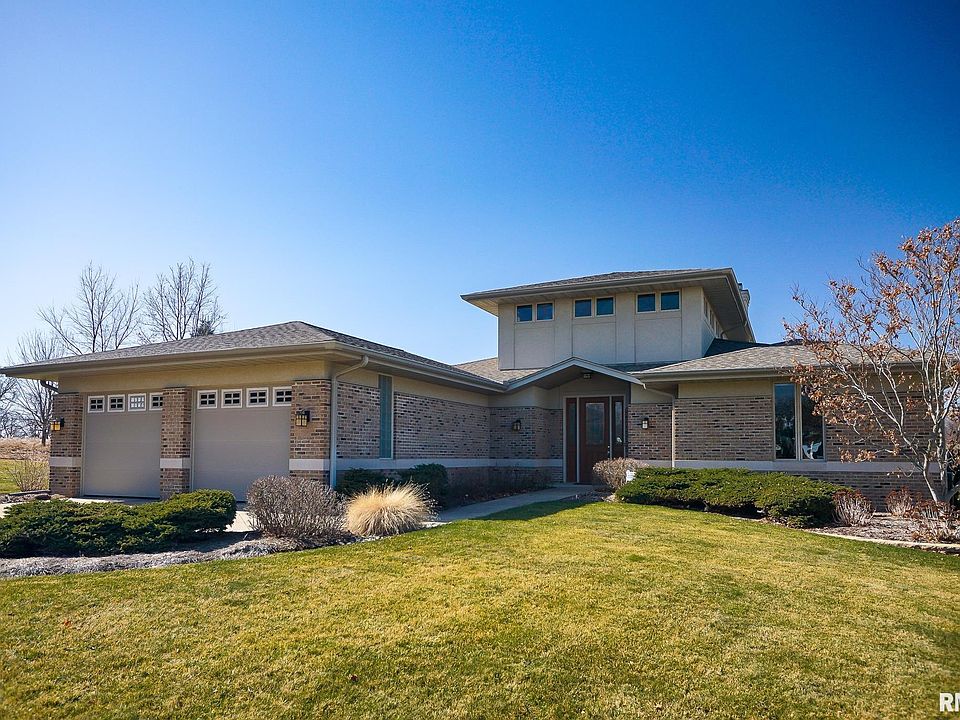 1st image of 5201 N Ashford Dr