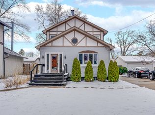 584 S 4th Ave, Des Plaines, IL 60016