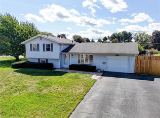 195 Kings Gate N, Rochester, NY 14617