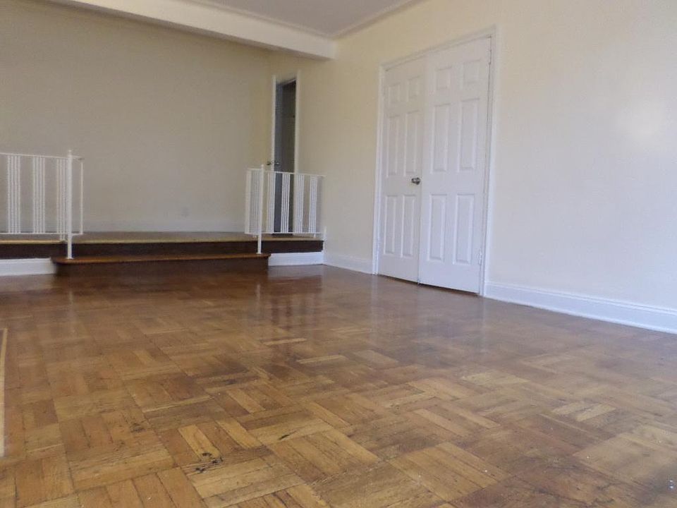 2nd image of 12220 Ocean Promenade APT 3J