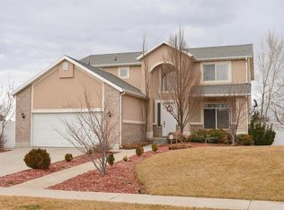 9773 S Glenwood Ln, South Jordan, UT 84009