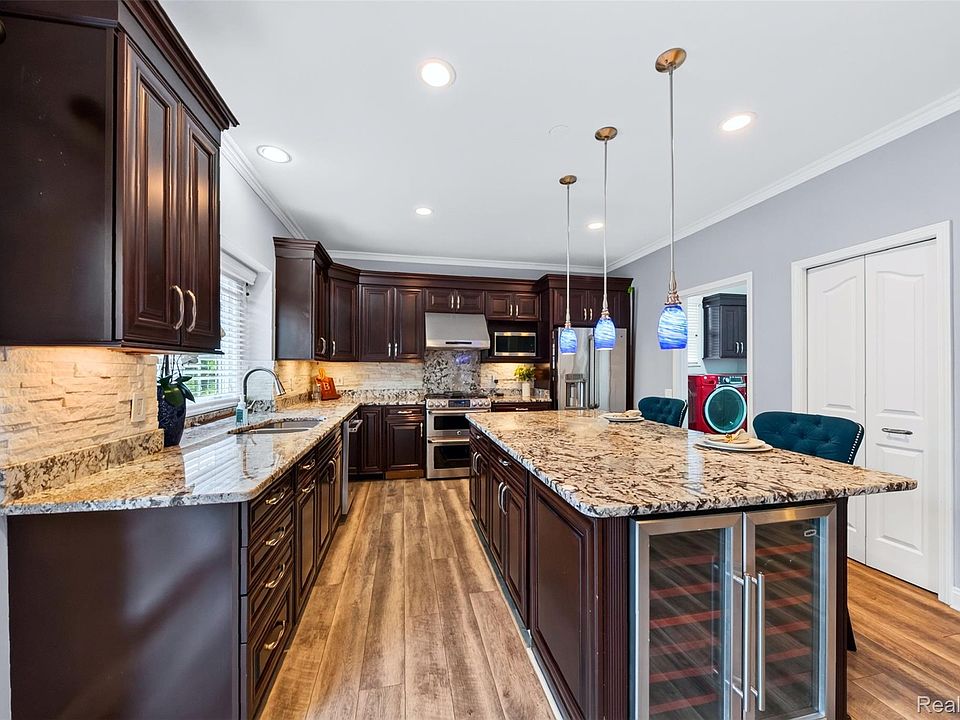 443 Lenox Dr, photo 16