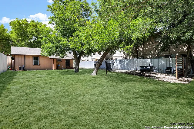 351 Ware Blvd — Photo 17