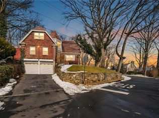 34 Holsman Rd, Staten Island, NY 10301