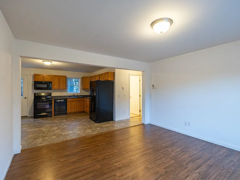 95 Portland Way #2 — Photo 3