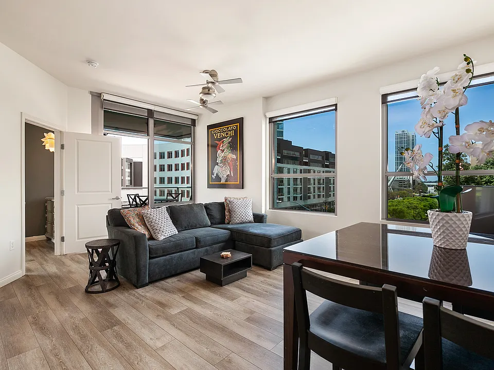 206 Park Blvd #404