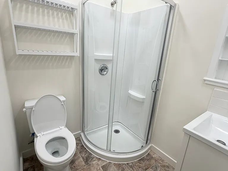 1911 N Kilpatrick St #10 — Photo 8