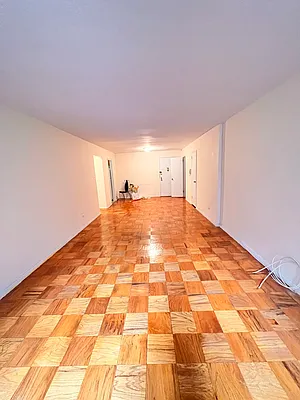 Rented by Smart NY Realty LLC | media 9
