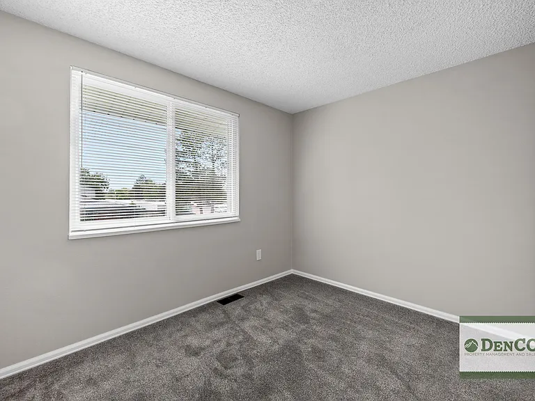 12616 E Kansas Pl — Photo 16