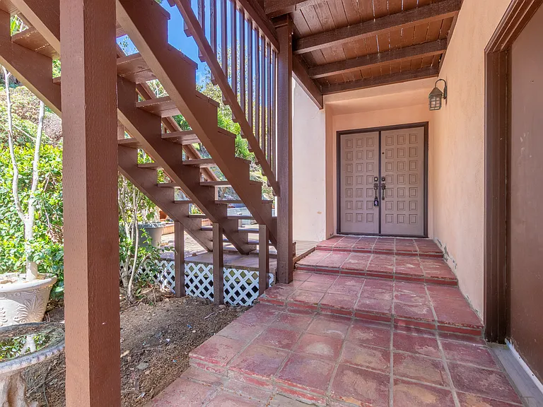 224 Via Las Brisas — Photo 25