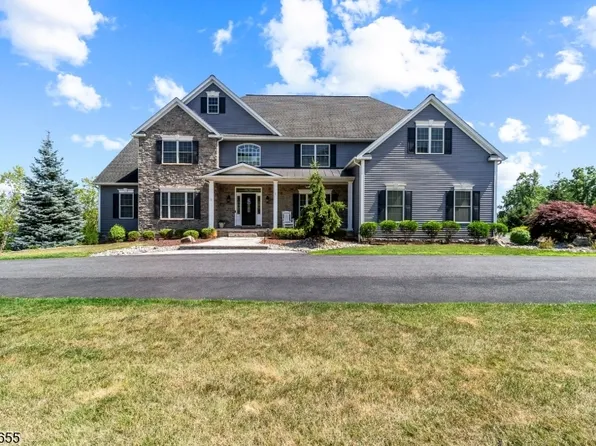 1 Thames Ln, Raritan Twp., NJ 08822
