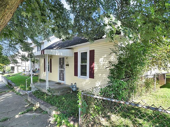 4th image of 1213 E Walnut St