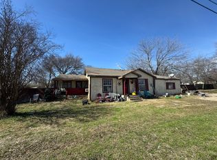 510 S Pecan St, Bells, TX 75414
