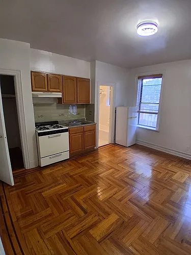 438 52nd St #B8 Photo 1 438 52nd St #B8 Photo 1