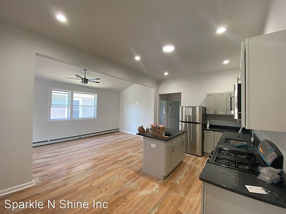 4th image of 303 8th Ave APT 1