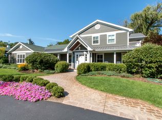 N1373 Academy Rd, Lake Geneva, WI 53147