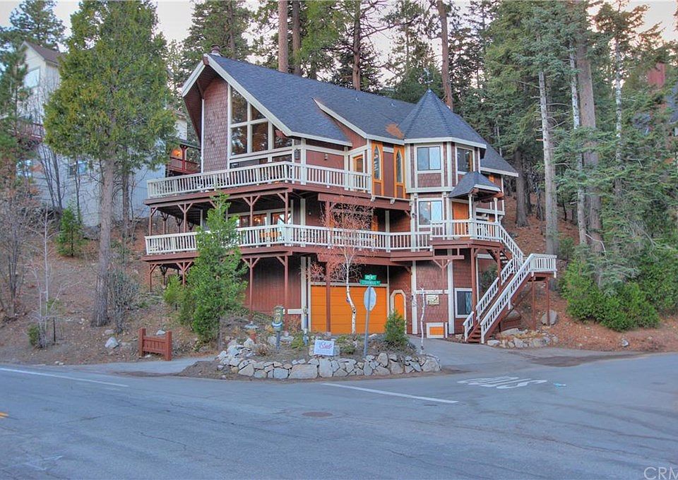 1st image of 27406 Cedarwood Dr