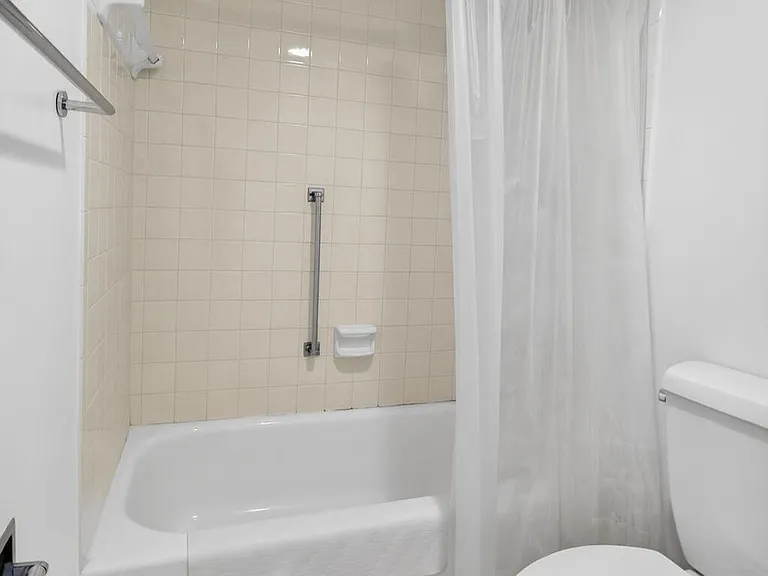2800 N Ocean Dr #B24D — Photo 28