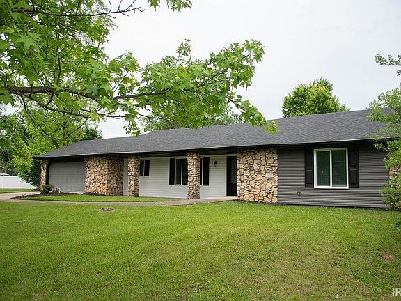 2nd image of 7501 N Hamilton Dr